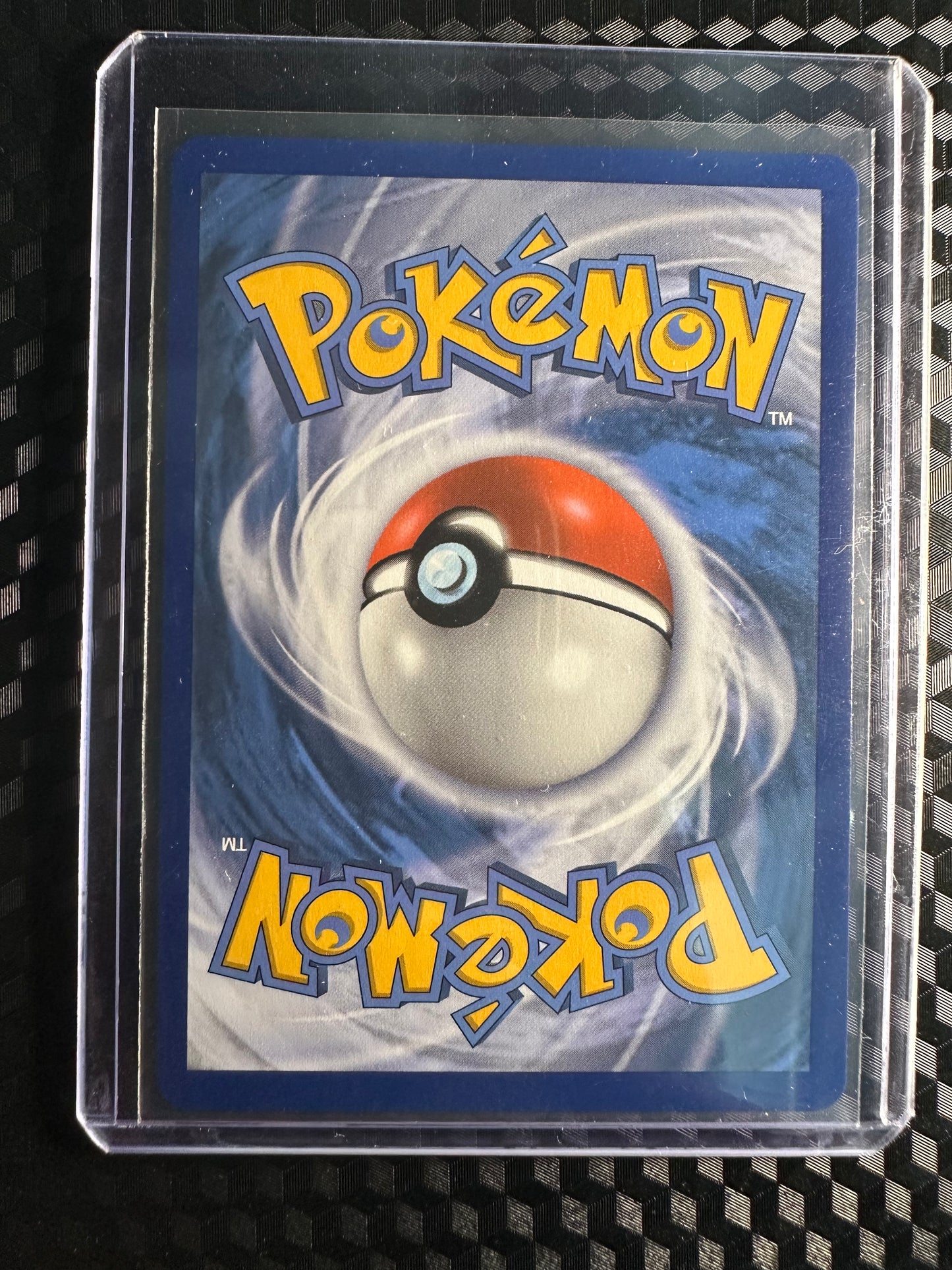 Pokemon Evolving Skies Gyarados VMAX 207